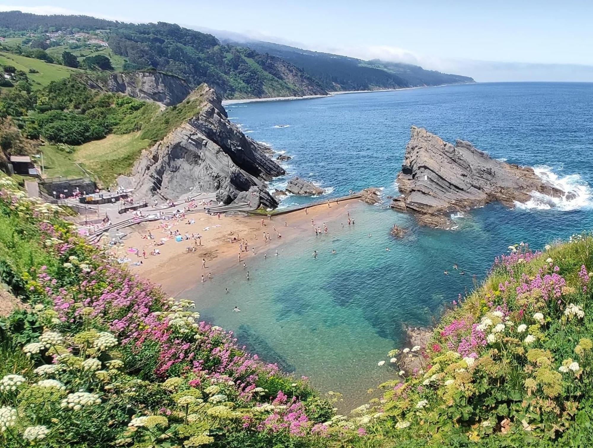 Kala Apartamentua Parking Gratuito Cercano Bermeo Exteriör bild